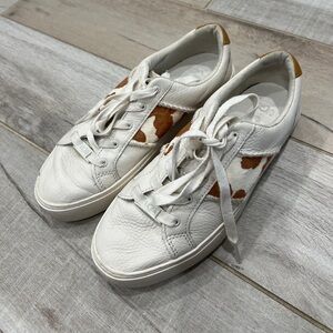 Uggs leather sneakers